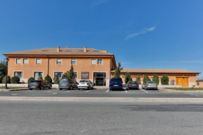 Гостиница Hospedium Santana Hotel Restaurante  Янгвас-Де-Эресма